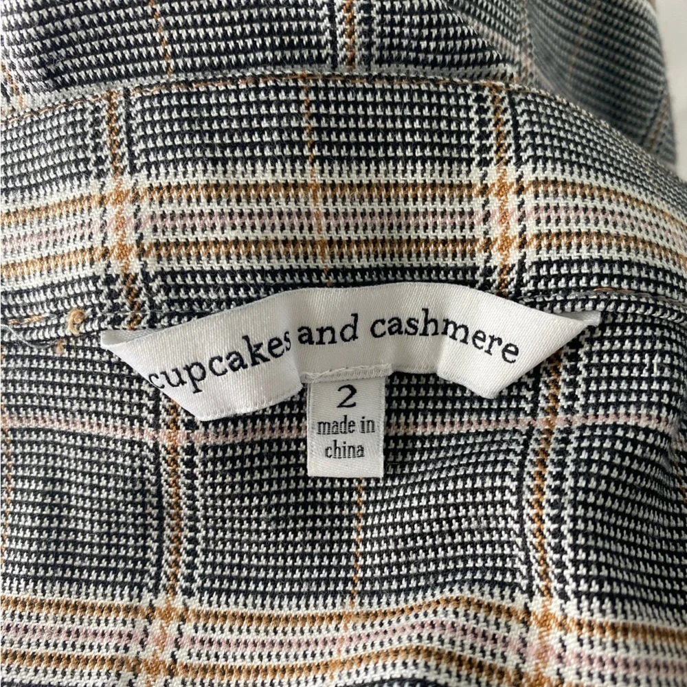 Cupcakes & Cashmere Black Plaid Willa Cropped Jumpsuit w Working Buttons. - Picture 11 of 11